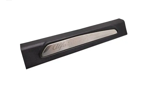 Alfa Romeo Giulia Front sill trim cover 156107572 156107573 156107574