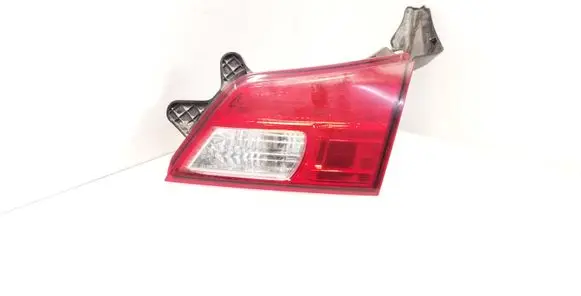 Subaru Outback Tailgate rear/tail lights 13220072