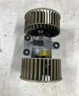 BMW 5 E39 Heater fan/blower 5399533900 641183724939