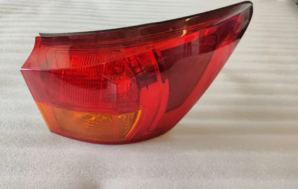 Lexus IS 220D-250-350 Rear/tail lights 7440AK09