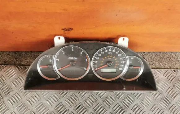 SsangYong Rexton I Speedometer (instrument cluster) 8021008251