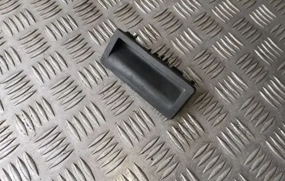 Audi A4 S4 B8 8K Tailgate opening switch 5N0827566T