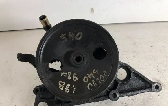 Volvo S40, V40 Power steering pump