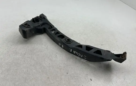 Jaguar XF X250 Front bumper mounting bracket 8X2317B749