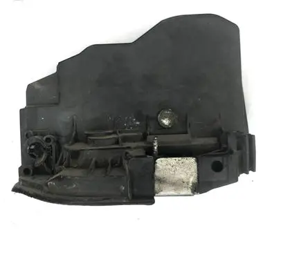 BMW X3 E83 Front door lock 7167072