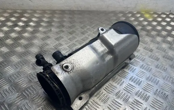 BMW i8 Other engine bay part 8639010