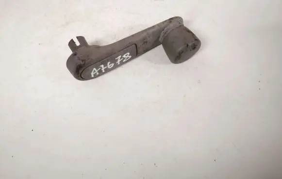 Citroen Xsara Picasso Front door window winding handle 