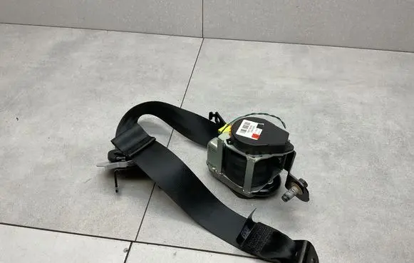 Hyundai Tucson TL Rear seatbelt 630726400