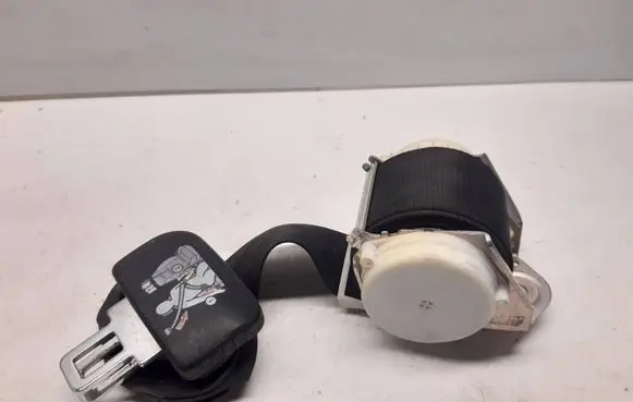 Volkswagen Touran I Third row seat belt 33029133F
