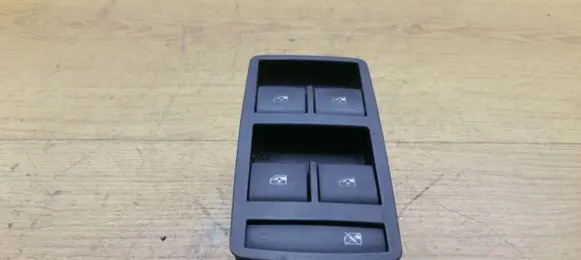 Opel Insignia A Electric window control switch 13301745