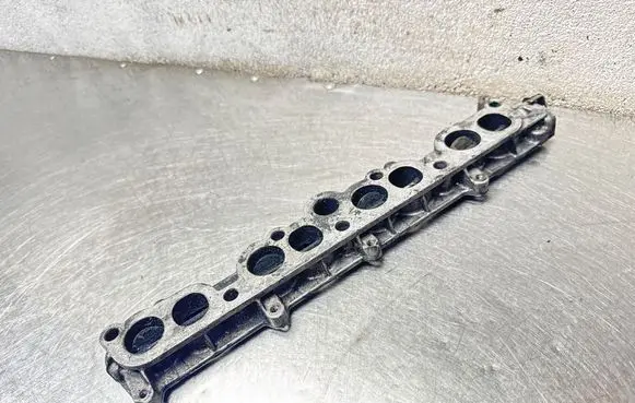 Opel Vectra C Intake manifold 55351529