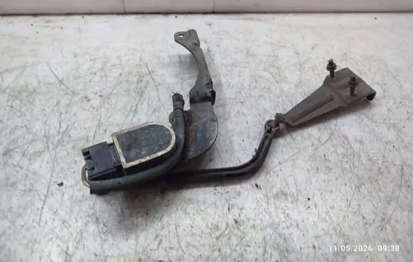 Mercedes-Benz C W204 Headlight/headlamp level sensor A0009050201