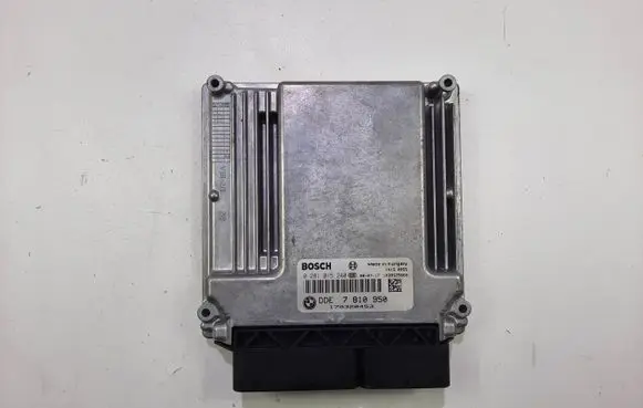 BMW 5 E60 E61 Engine control unit/module 6988555