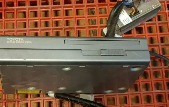 Toyota Avensis T250 Navigation unit CD/DVD player 0866200880