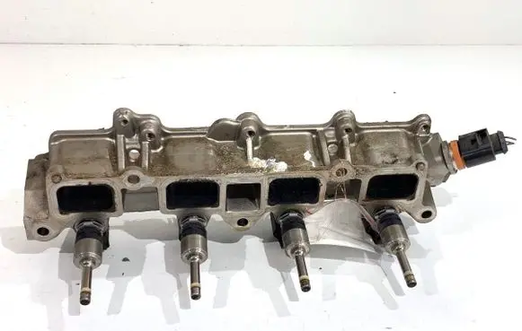 Volkswagen Golf Plus Fuel main line pipe 03C906036M