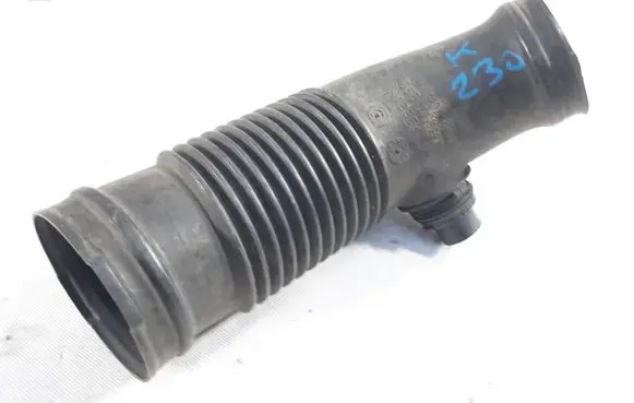 Audi A6 C7 Air intake hose/pipe 06E129629E