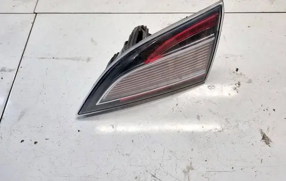 Mazda 6 Tailgate rear/tail lights GS2A513F0 GS2A-513F0