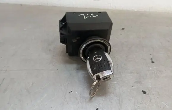 Mercedes-Benz E W212 Ignition lock A2125450308 00338311 8003383111406103