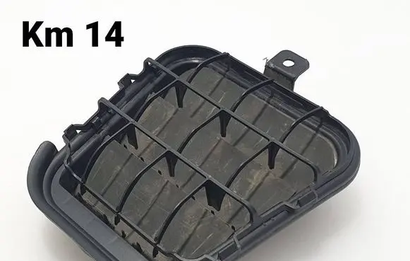 Audi A3 S3 8V Quarter panel pressure vent 4G9819181C