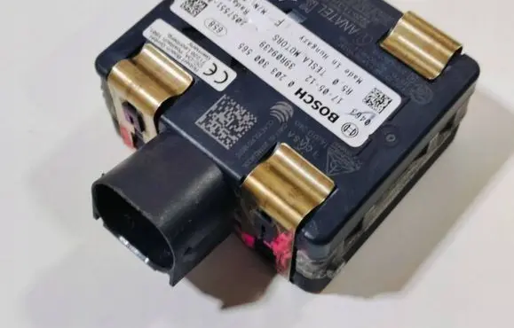 Tesla Model X Distronic sensor radar 1057751-00-B 105775100B 1057751