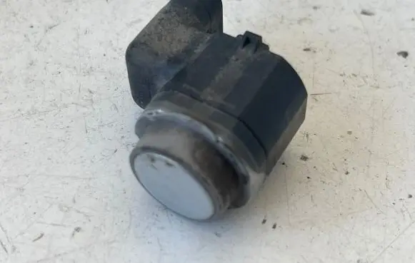 Audi A5 8T 8F Rear parking sensor holder (PDC) 1S0919275A 303364 2606141721