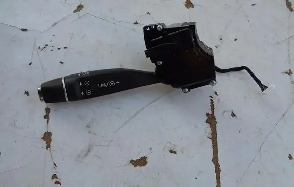 Mercedes-Benz CLA C117 X117 W117 Tailgate/trunk/boot open switch 142820340a