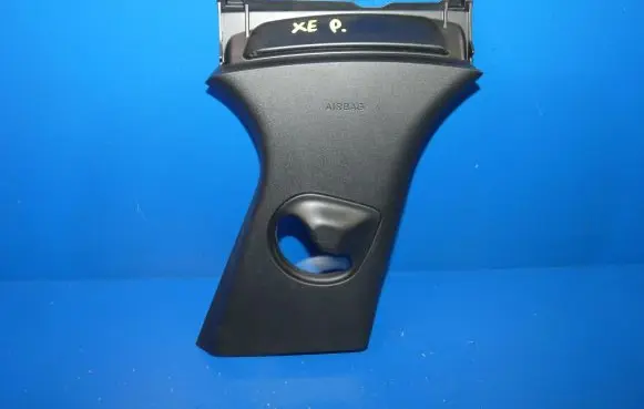 Jaguar XE Steering wheel