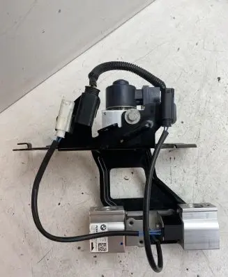 BMW i3 Air conditioning (A/C) expansion valve 9292569 9292570