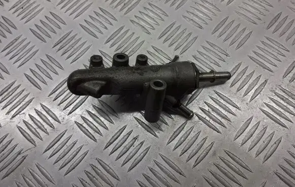 Opel Zafira B Fuel distributor 55188200