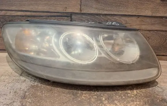 Hyundai Santa Fe Headlight/headlamp 921022BXXX