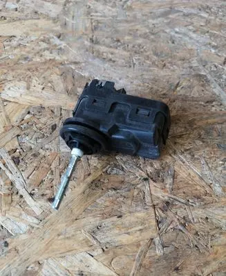 Hyundai i30 Headlight level adjustment motor 2A18A 56BG315