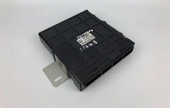 Subaru Legacy Engine control unit/module 22611AH812