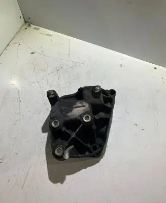 BMW X3 E83 A/C compressor mount bracket 7794614