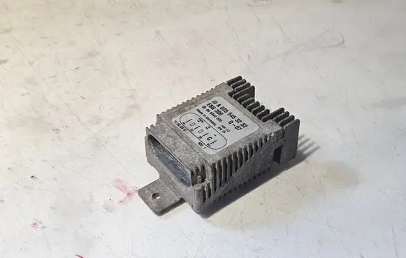 Mercedes-Benz A W168 Coolant fan relay A0255453232