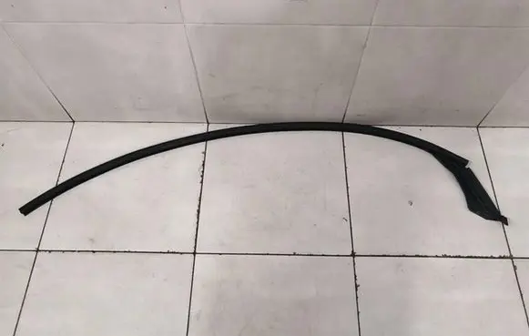 Tesla Model X Rubber seal front door (on door) 103214600C