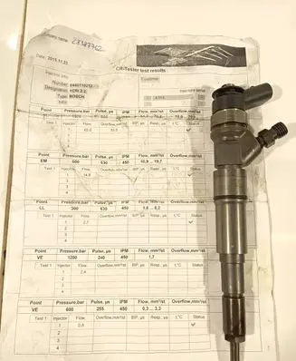 BMW 5 E60 E61 Fuel injector 77946652 0445110212