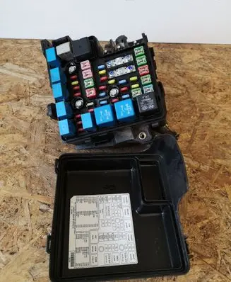 KIA Ceed Fuse module 919501H030
