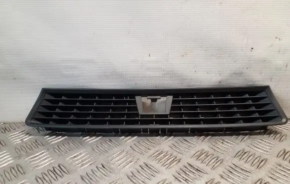 Skoda Superb B8 (3V) Dash center air vent grill 3V0819635