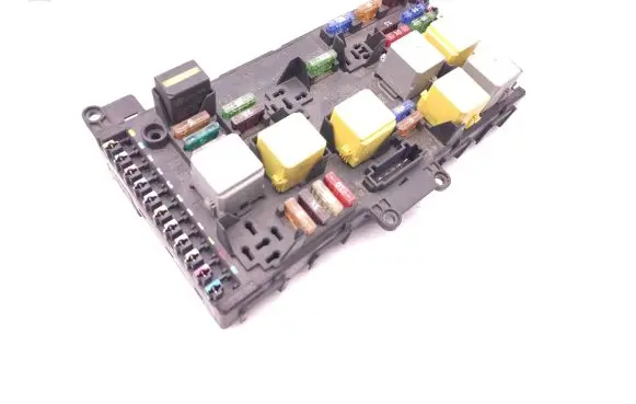 Mercedes-Benz Vito Viano W639 Fuse module A6395450801 ZGS004 80F81F0