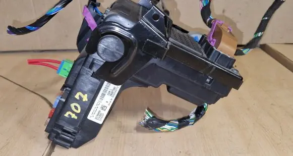 Volvo V70 Fuse module 30786889