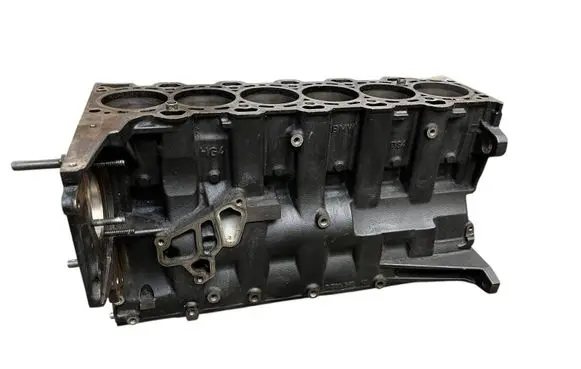 BMW 5 E60 E61 Engine block 24086425 2322222