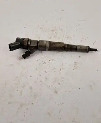 BMW 3 E46 Fuel injector 0445110047