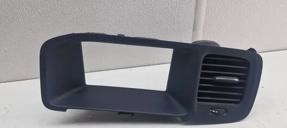 Volvo S60 Dash center air vent grill 8180208 DP502492 39804063