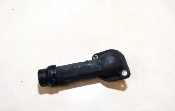 Audi A6 S6 C5 4B Engine coolant pipe/hose 06b121121b 06b121121