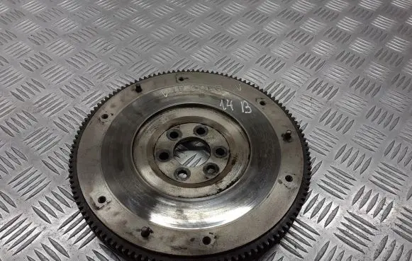 Volkswagen Polo IV 9N3 Flywheel 030105271D