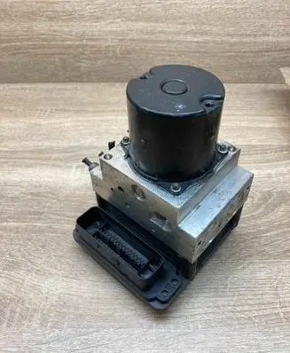 BMW 5 E60 E61 ABS Pump 6783413 6783415