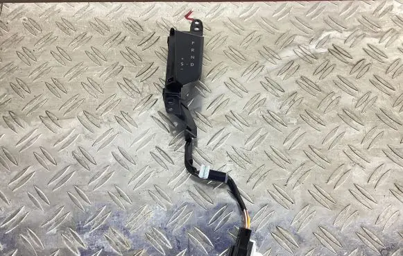 Lexus UX Gear shift selector indicator 76L896