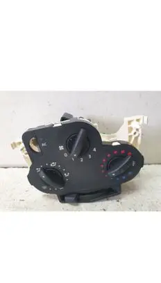 Dacia Logan I Air conditioner control unit module 69577008