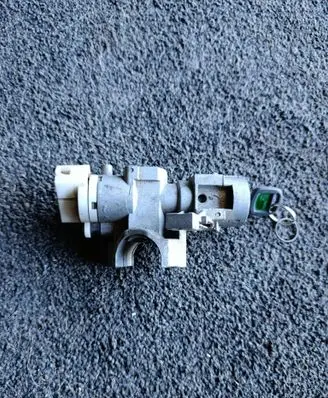 Mazda 323 Ignition lock