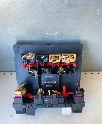Volkswagen PASSAT B6 Comfort/convenience module 3C0937049E 28022870